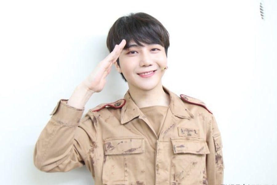 Jinho de PENTAGON annonce la date de son service militaire et discute des plans pour «Road To Kingdom»