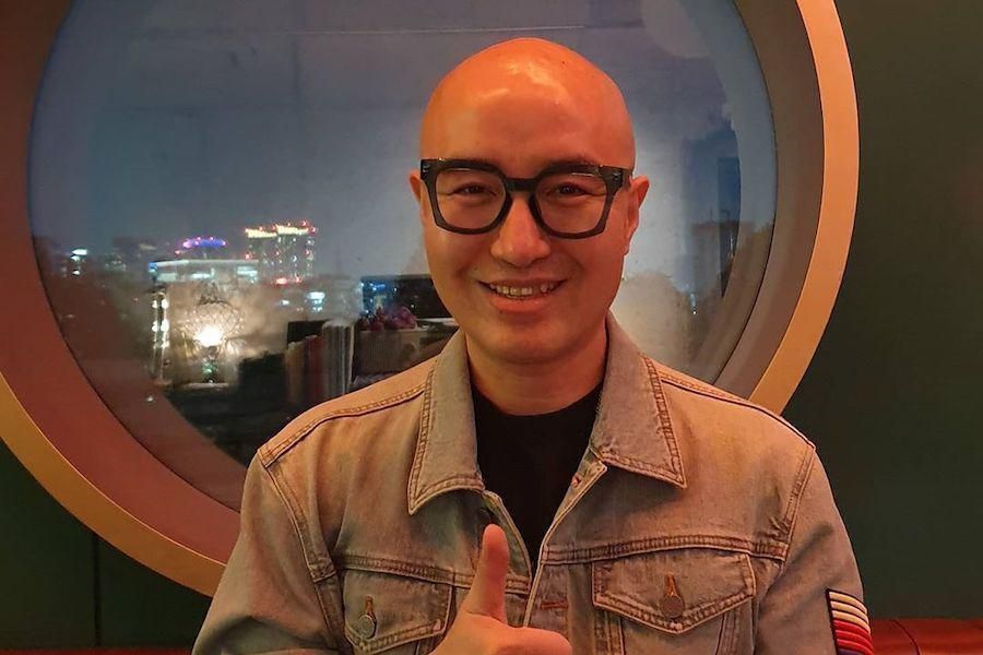 Hong Suk Chun encourage les gens à passer des tests anonymes après une épidémie de coronavirus au club