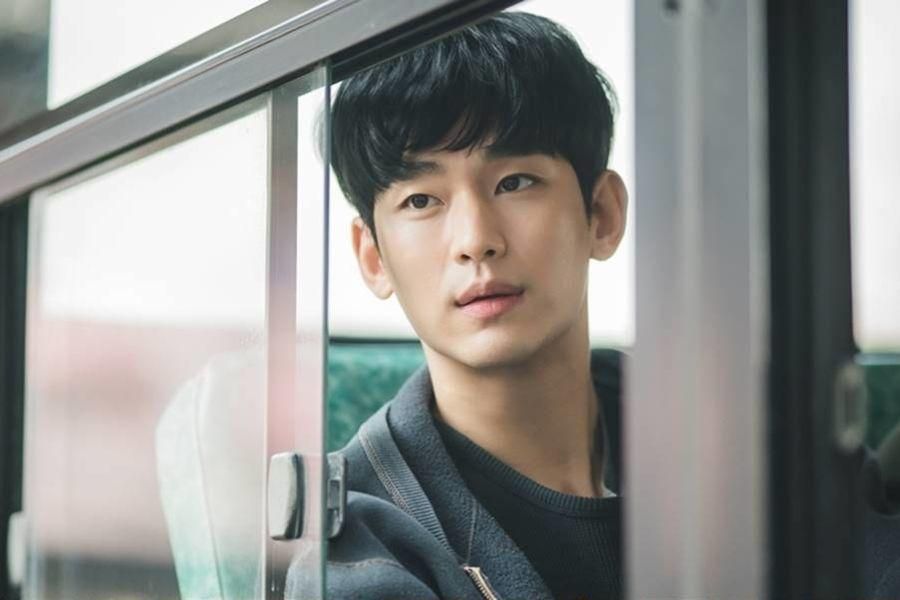 Kim Soo Hyun réfléchit sur son nouveau rôle dans le prochain drame 