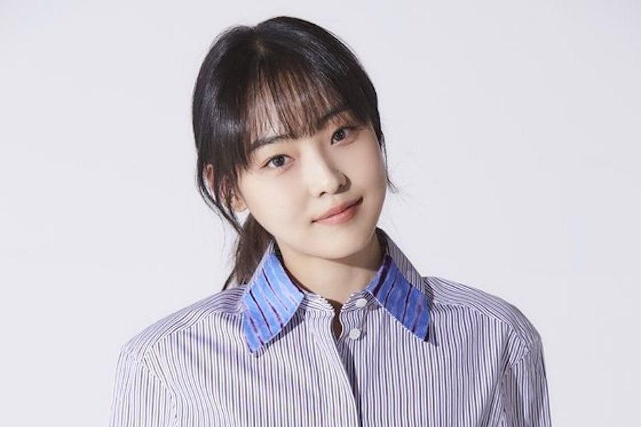 Jeon So Nee parle de travailler avec Jinyoung de GOT7, des conseils qu'il a reçus de Lee Bo Young, et plus encore