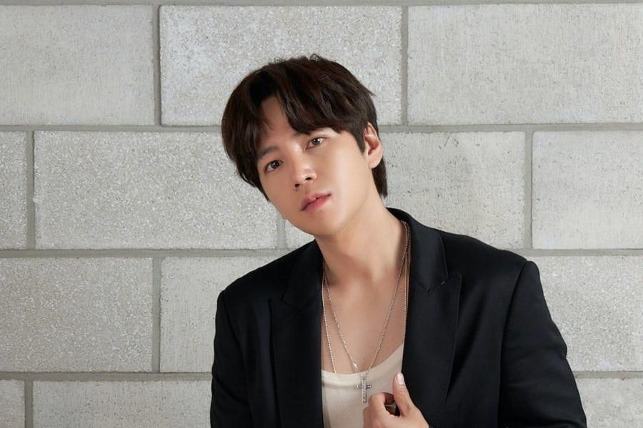 Jang Geun Suk parle de la prochaine réunion de fans en ligne, espère pour son prochain projet d'acteur, et plus encore