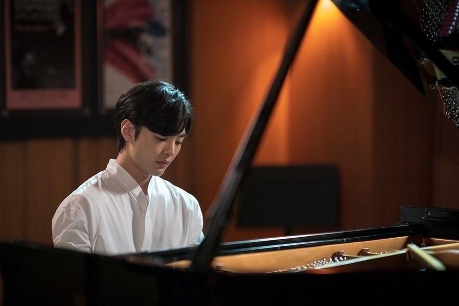 Kim Min Jae devient le pianiste parfait pour le drame à venir 