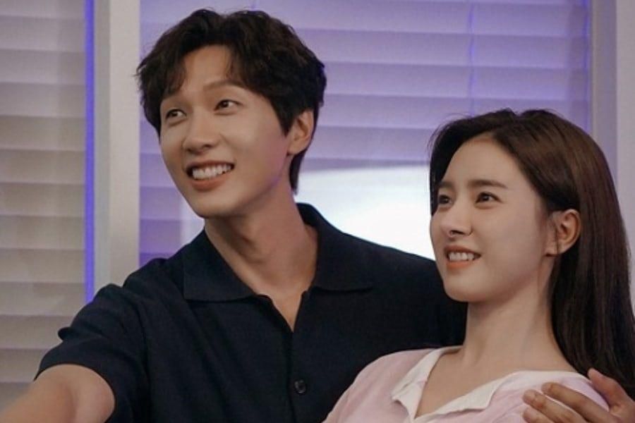 Ji Hyun Woo et Kim So Eun parlent de leur travail d'équipe dans le prochain drame 