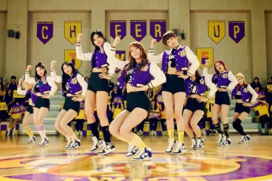 «Cheer Up» de TWICE devient son 4e MV pour atteindre 400 millions de vues