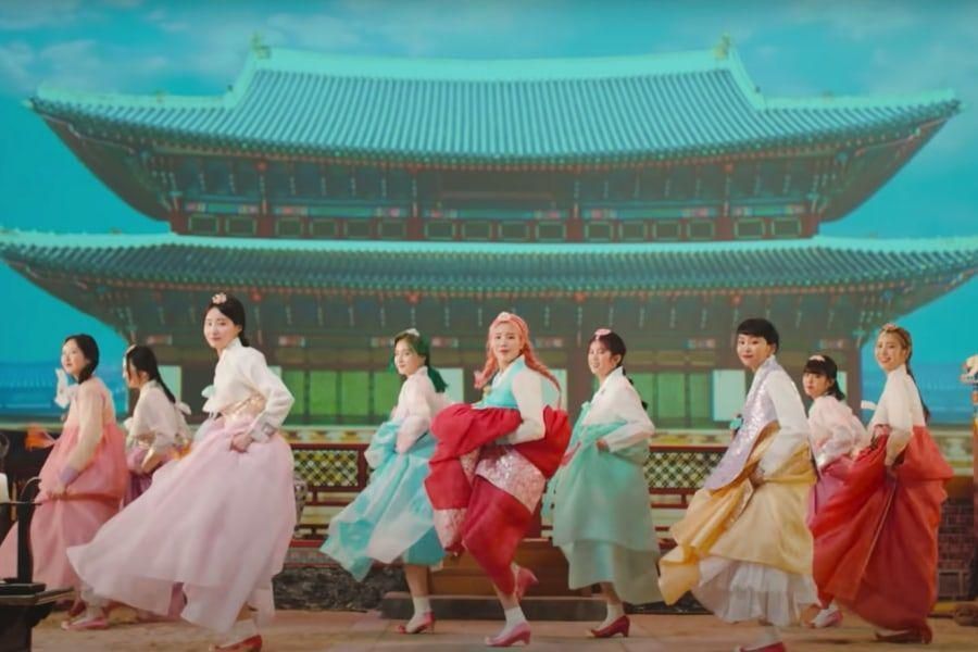 «BAAM» de MOMOLAND devient leur deuxième MV pour atteindre 200 millions de vues