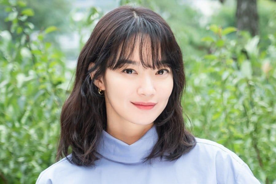 Shin Min Ah parle de sa relation avec Kim Woo Bin et des films réalisés par des femmes