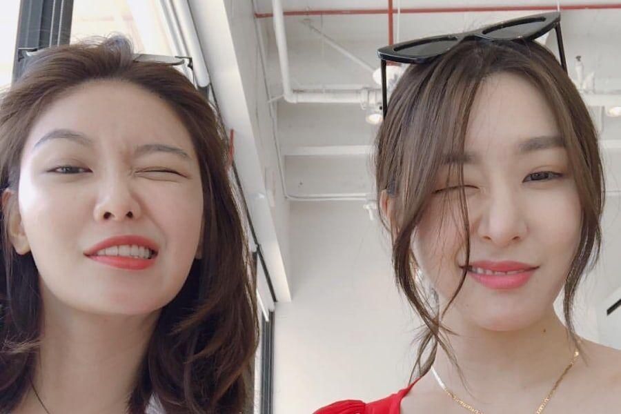 Tiffany et Sooyoung de Girls 'Generation montrent leur amitié avec une adorable date de feux d'artifice sur la plage