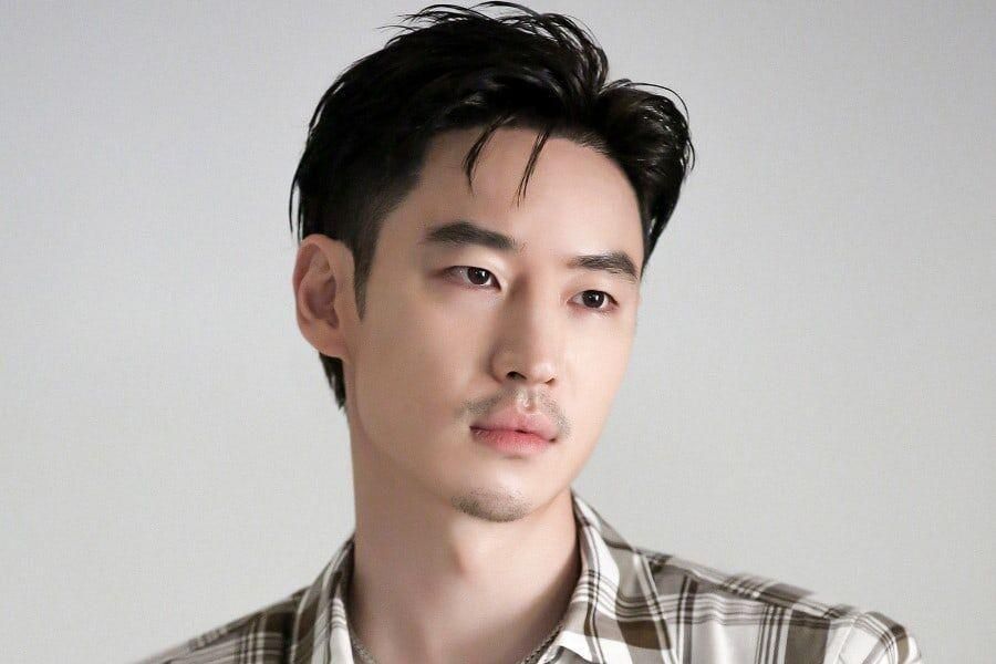 Lee Je Hoon parle de son nouveau film «Collectionneurs», de la façon dont le jeu l'a changé, etc.