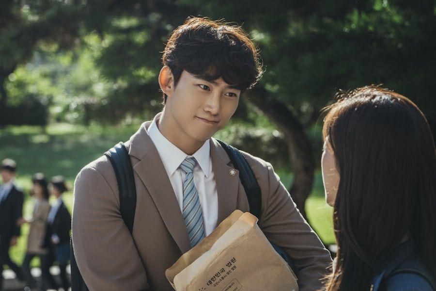 Taecyeon de 2 PM se transforme en stagiaire maladroit mais passionné dans le drame tvN «Vincenzo»