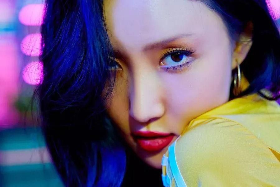 Hwasa de MAMAMOO renouvelle son contrat avec RBW