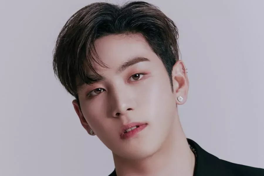 Baekho de NU'EST cessera brièvement de participer aux promotions après la mort de sa grand-mère