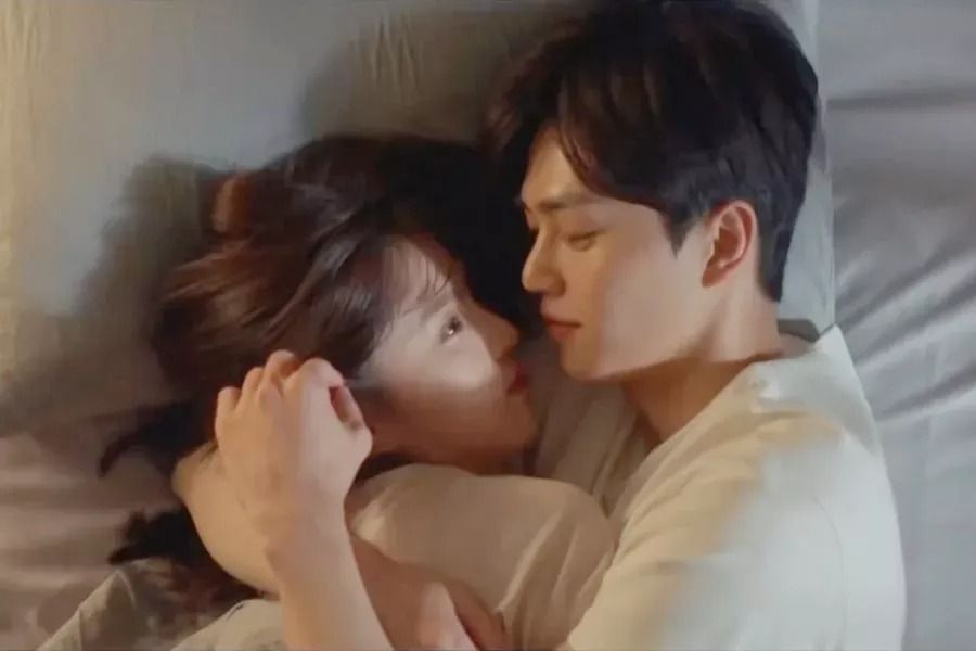 Song Kang joue avec le cœur de Han So Hee dans le teaser du nouveau drame «Néanmoins»