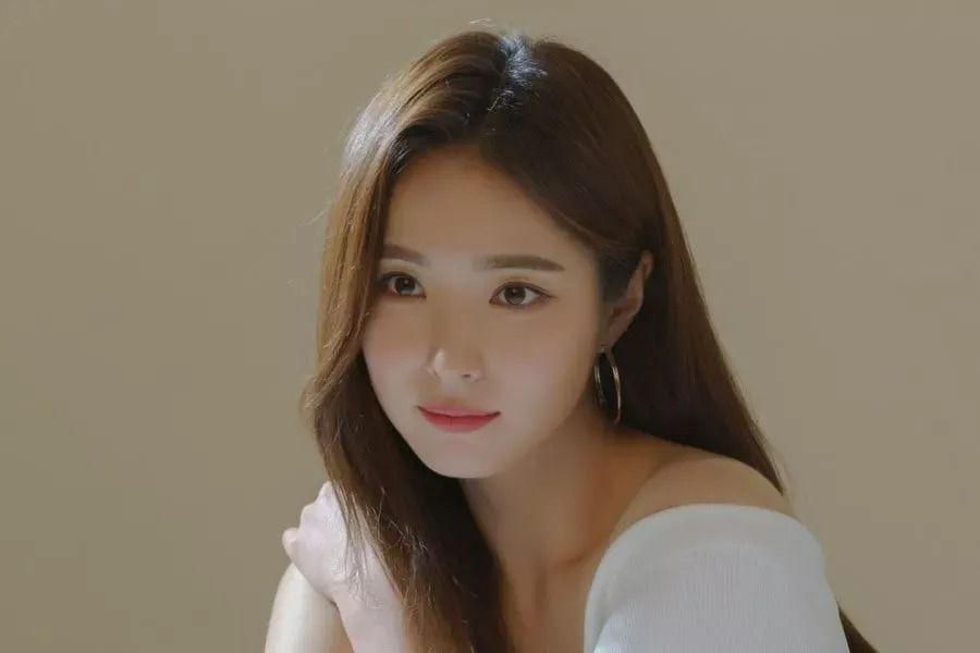 Shin Se Kyung se sépare de son agence après 19 ans + signature avec l'agence IU EDAM Entertainment