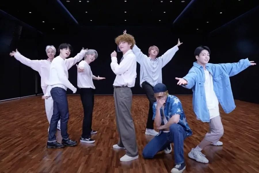 BTS est plein d'énergie contagieuse dans la vidéo de pratique de la danse 