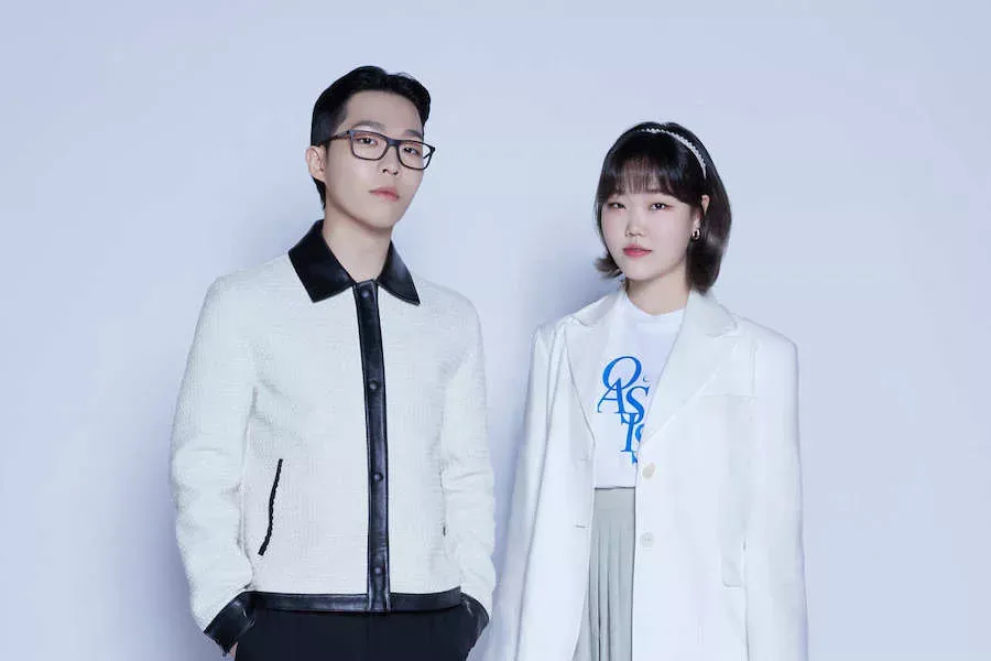 Lee Suhyun d'AKMU plaisante en disant que son frère Lee Chanhyuk a préféré IU sur son album lors de l'enregistrement de l'album