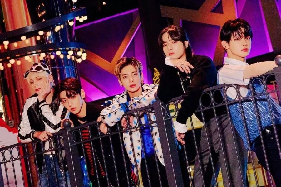 TXT devient le deuxième artiste étranger de l'histoire en tête du classement hebdomadaire des albums d'Oricon avec 5 albums consécutifs