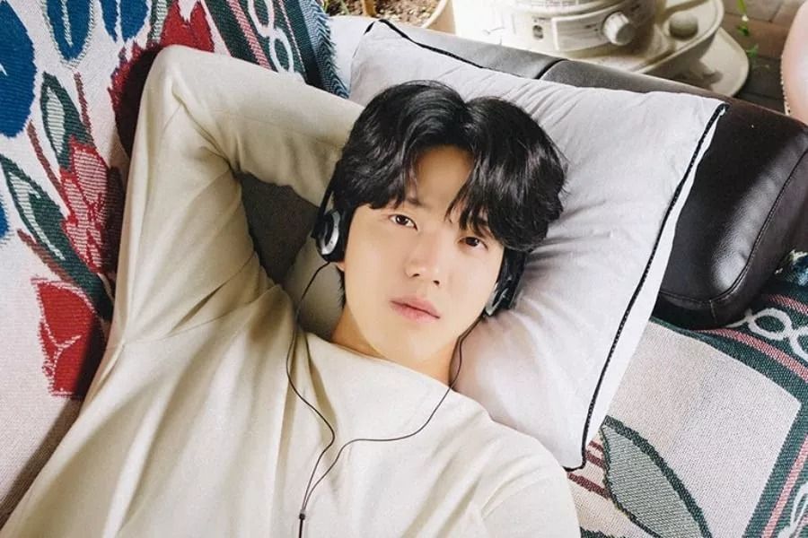 Dowoon de DAY6 s'enrôlera tôt dans l'armée pour minimiser l'interruption du groupe