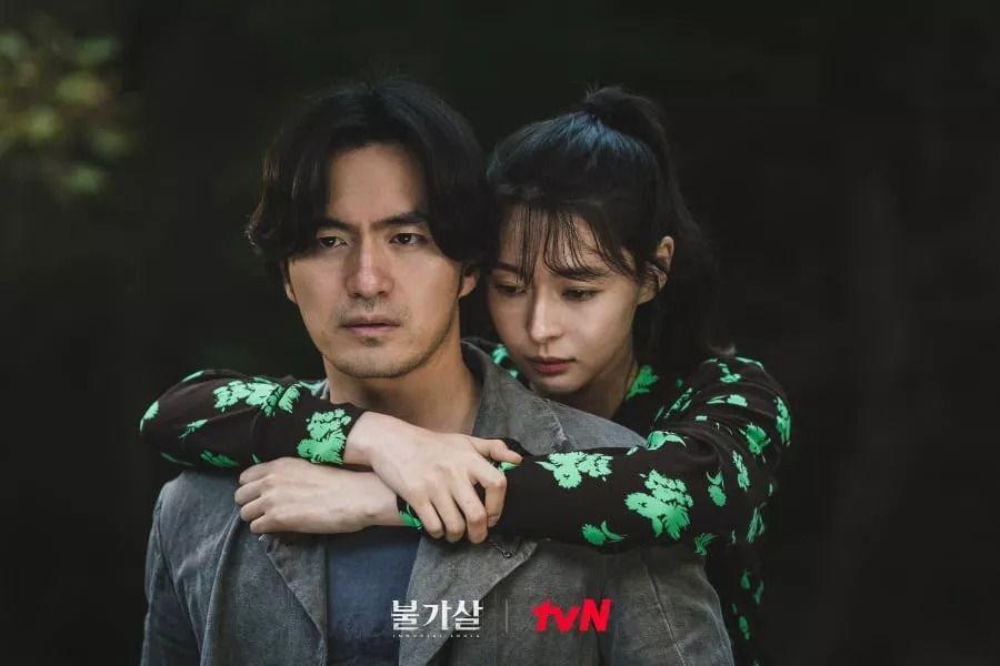 Lee Jin Wook est ému de voir les larmes de Kwon Nara dans 