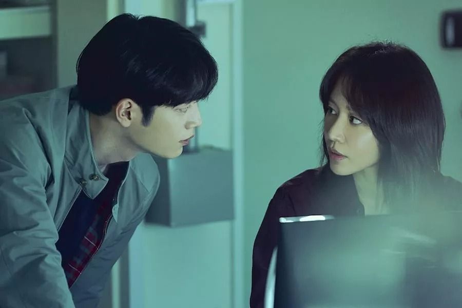 Seo Kang Joon et Kim Ah Joong font équipe pour chasser un 