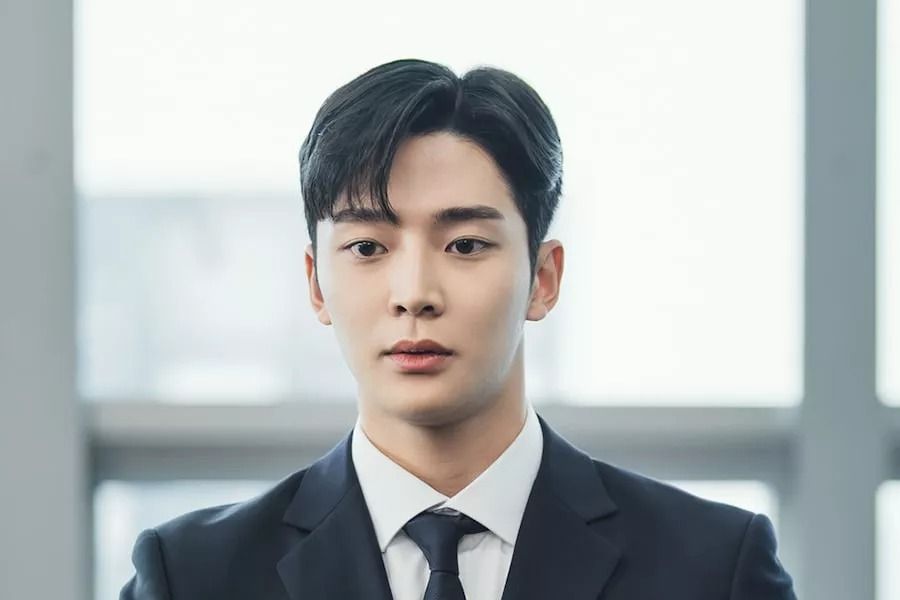 Rowoon de SF9 est un chercheur d'emploi nerveux mais déterminé dans le prochain drame fantastique 