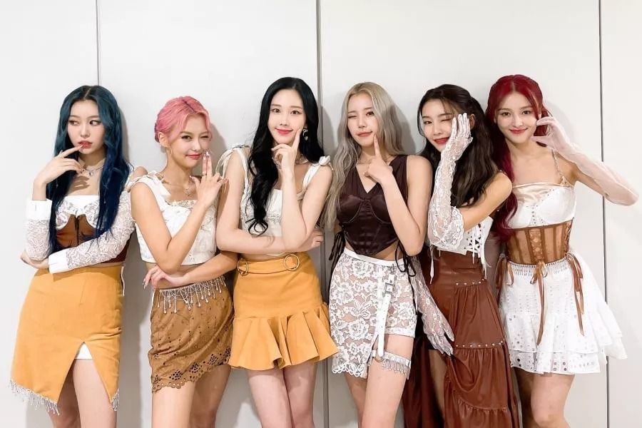 MOMOLAND arrête les promotions au Mexique après que Nancy et Hyebin ont été testés positifs pour COVID-19