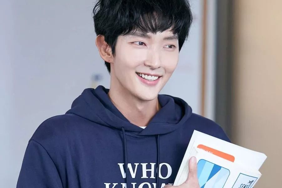 Lee Joon Gi se transforme en étudiant pour une deuxième chance de se venger de 