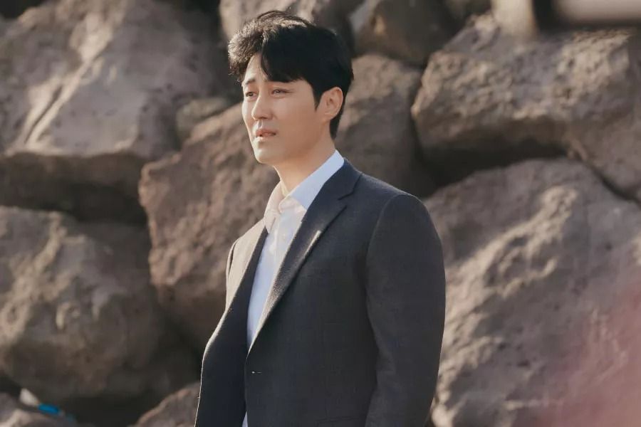 Cha Seung Won est un directeur de banque occupé qui n'a pas de temps pour les loisirs dans le nouveau drame 