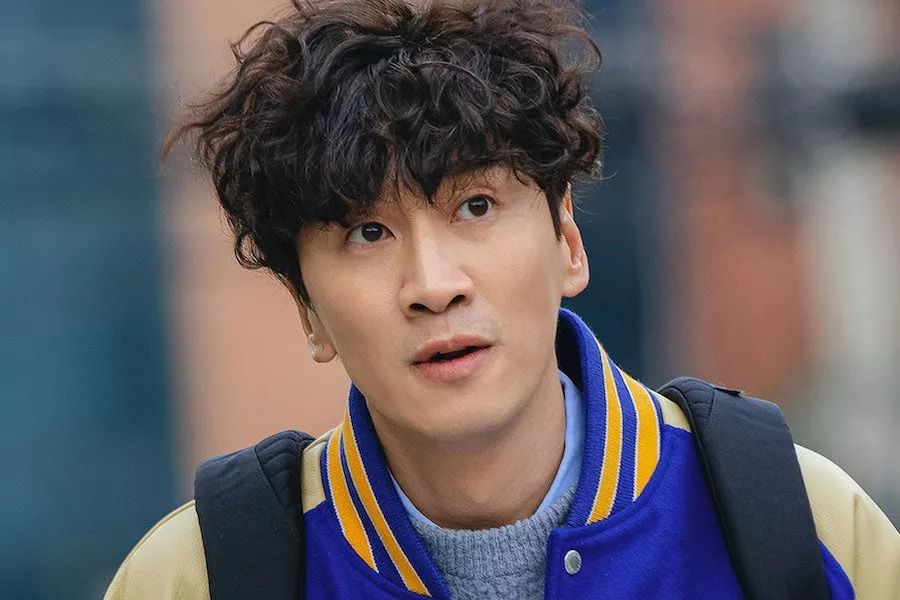 Lee Kwang Soo est un caissier amical avec un talent extraordinaire dans 