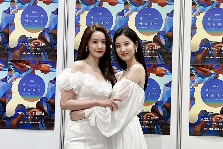 YoonA et Seohyun de Girls' Generation se retrouvent aux Baeksang Arts Awards + Tiffany montre son amour