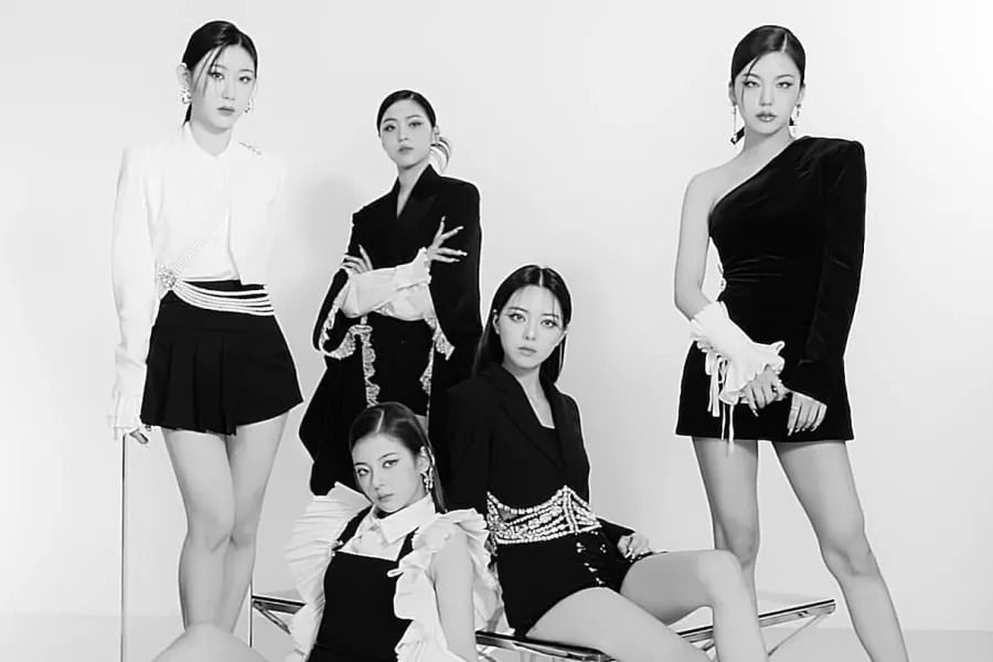 Les membres d'ITZY sont les reines des échecs dans un beau teaser pour leur retour avec 