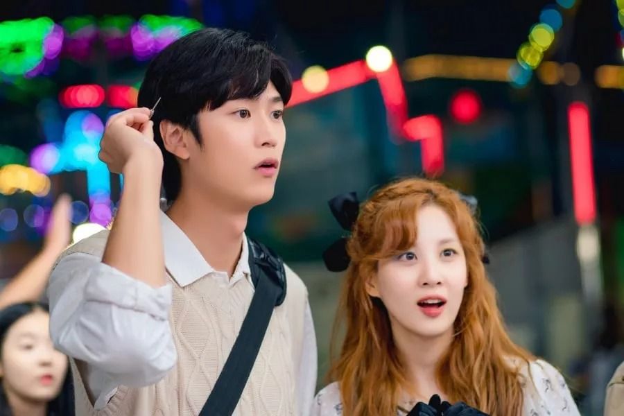 Na In Woo et Seohyun de Girls' Generation profitent d'un rendez-vous dans un parc d'attractions alors qu'ils commencent à se rapprocher de 