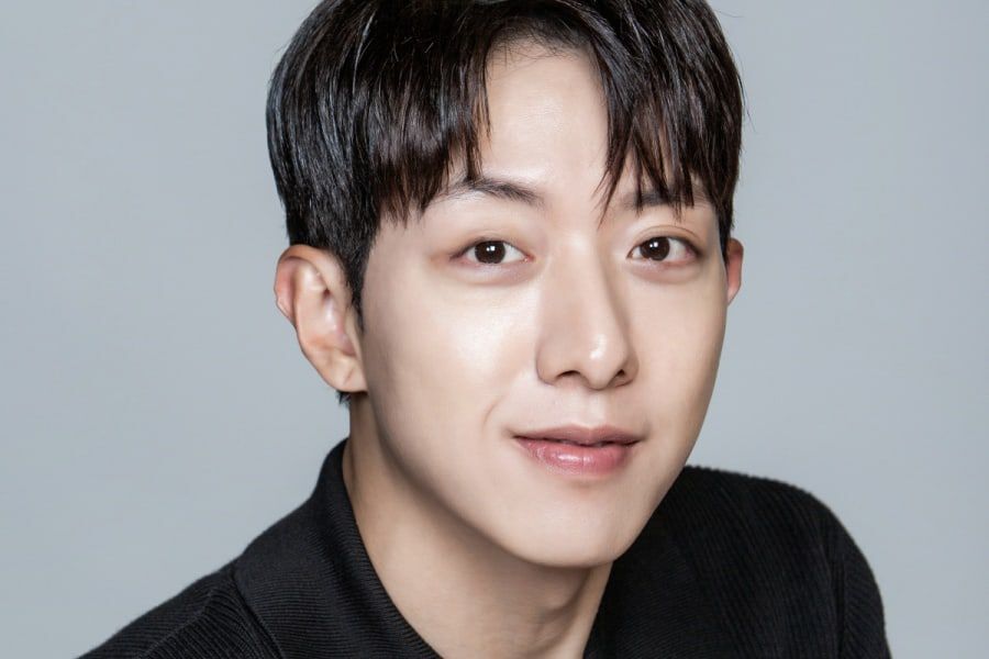 Lee Jung Shin de CNBLUE explique si une romance semblable à 