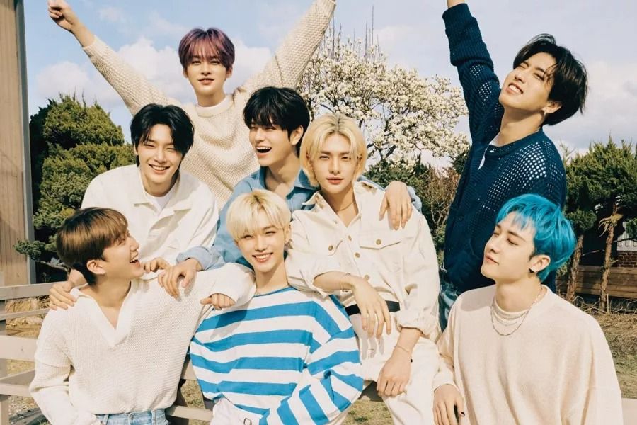 Stray Kids et STAY remportent le face-à-face de l'armée de fans de Billboard en 2022