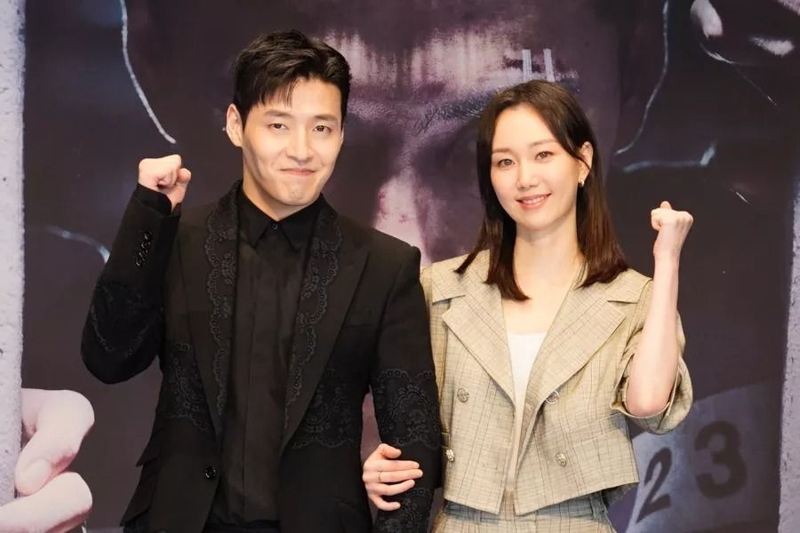 Kang Ha Neul et Lee Yoo Young disent au revoir à 