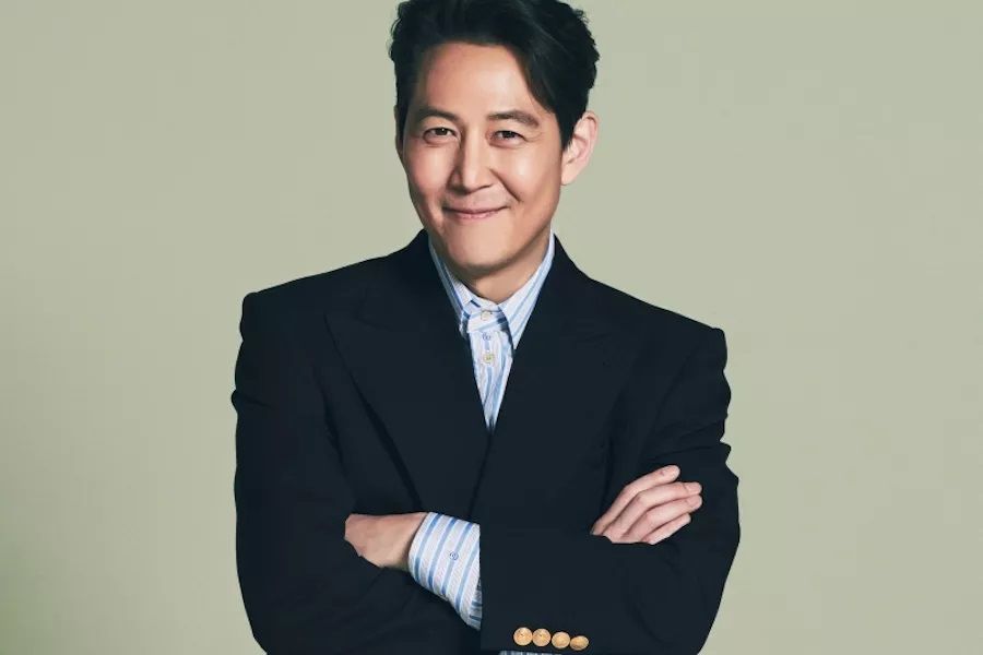 Lee Jung Jae partage les difficultés de devenir réalisateur pour la première fois avec 