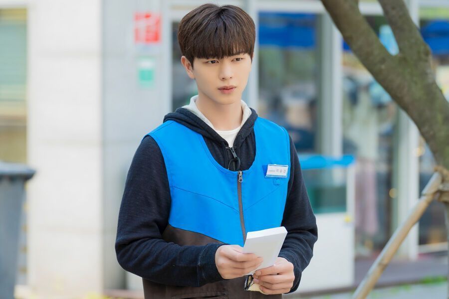 Yook Sungjae de BTOB est un jeune homme qui a tout sauf de l'argent dans le prochain drame fantastique