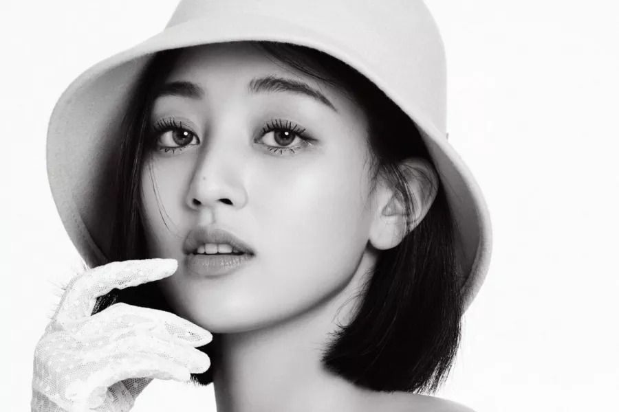 Jihyo utilise son amour du golf pour réfléchir à la carrière de TWICE, partage sa nouvelle compréhension du bonheur, et plus encore