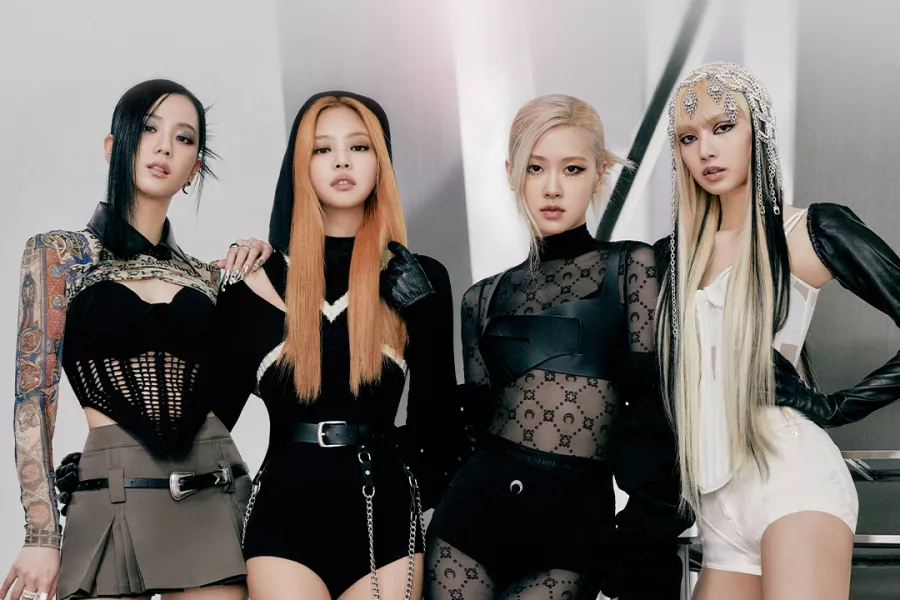 BLACKPINK passe sa troisième semaine au Billboard 200 et au Hot 100 avec 