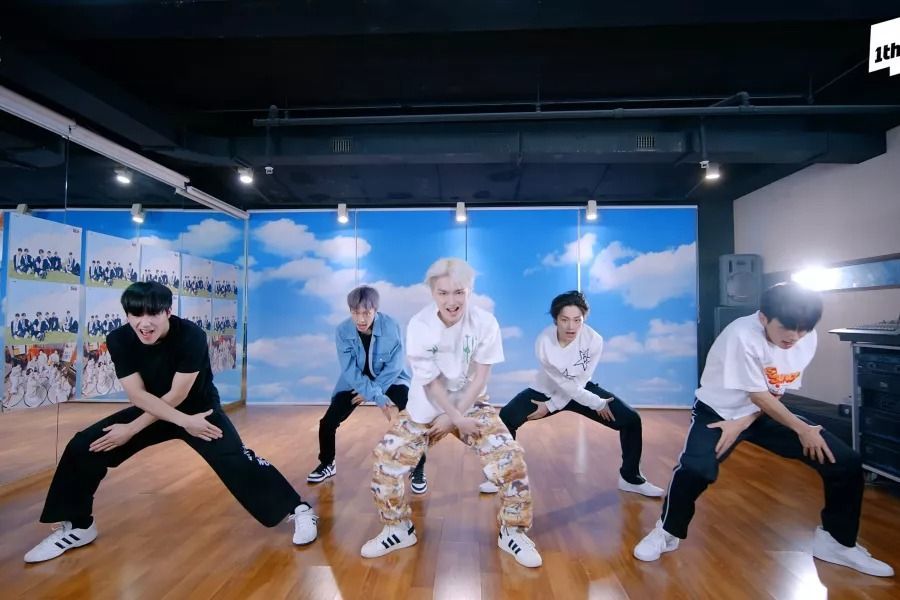 ATBO recrée des vidéos de pratique de danse célèbres de Stray Kids, SHINee, GOT7, et plus