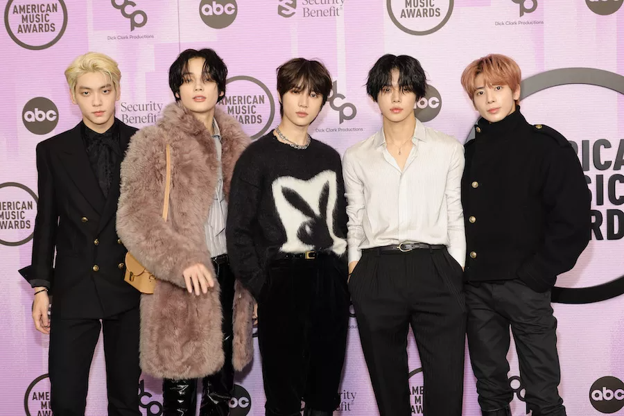 TXT illumine le tapis rouge des American Music Awards 2022