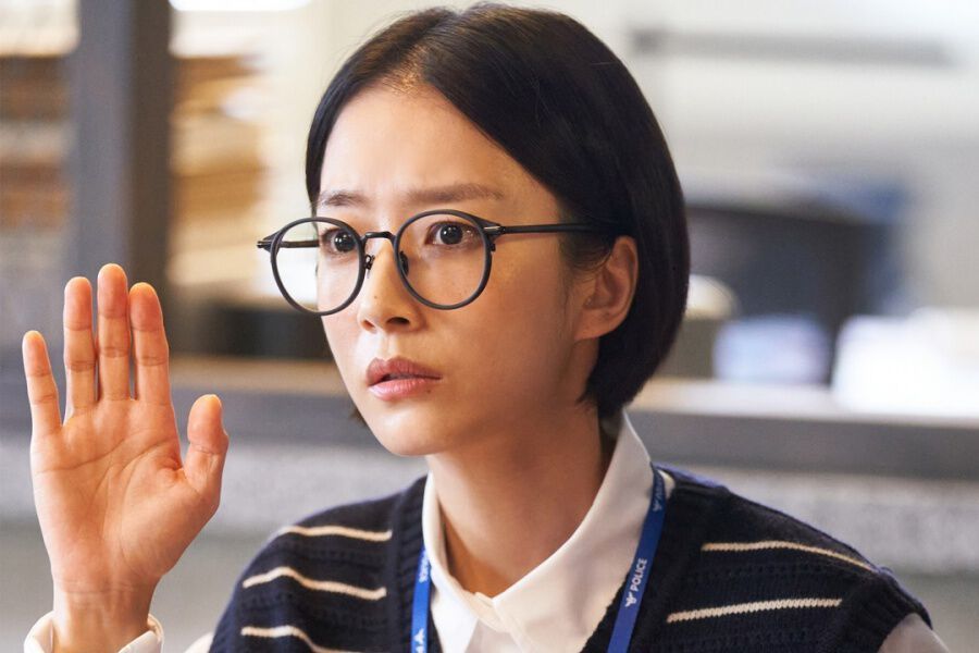 Kwak Sun Young est une chercheuse timide qui a du mal à dire ce qu'elle pense dans la nouvelle comédie scientifique de KBS