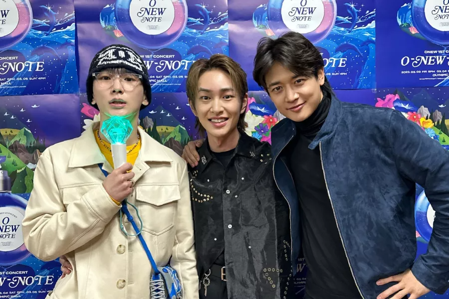 Les membres de SHINee montrent leur amour pour Onew lors de leur premier concert solo