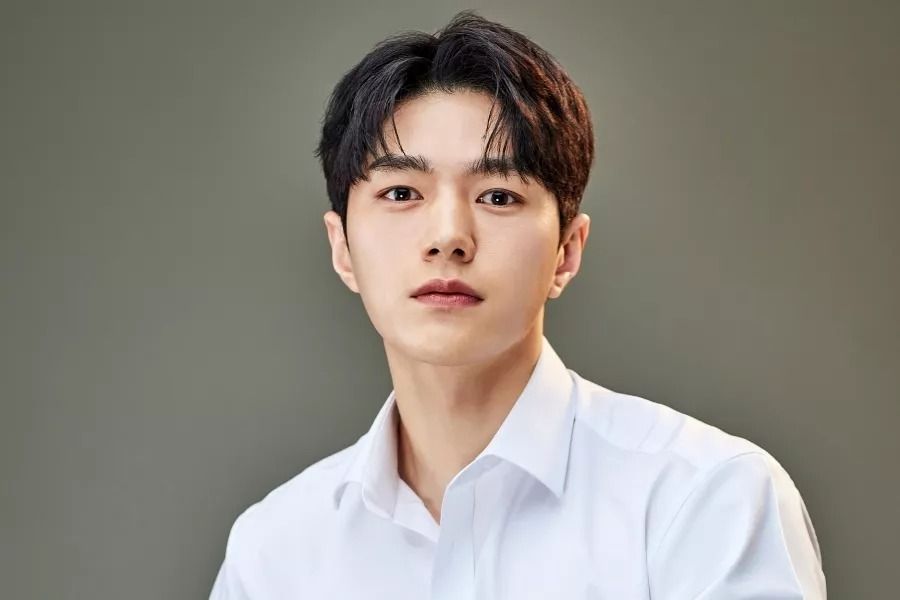 Kim Myung Soo d'INFINITE signe avec une nouvelle agence