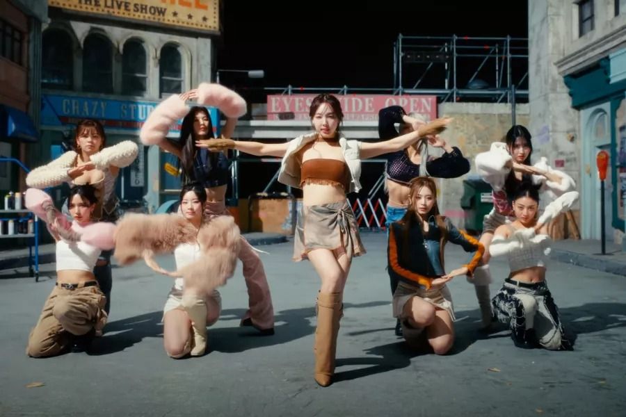 TWICE sort son MV de retour explosif pour 