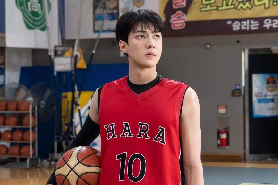 Sehun d'EXO est une star du basket qui fait don d'un rein pour sauver son ami sur 