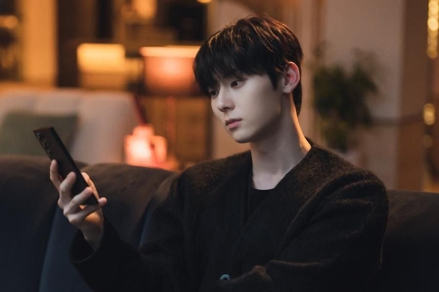 Hwang Minhyun parle de son personnage mystérieux dans le nouveau drame romantique 