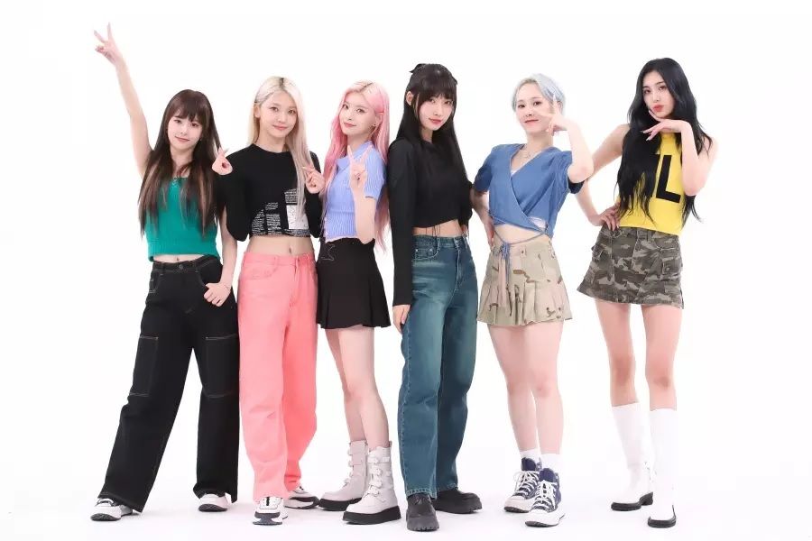 EVERGLOW couvre BLACKPINK, Jungkook de BTS et ITZY sur « Weekly Idol »