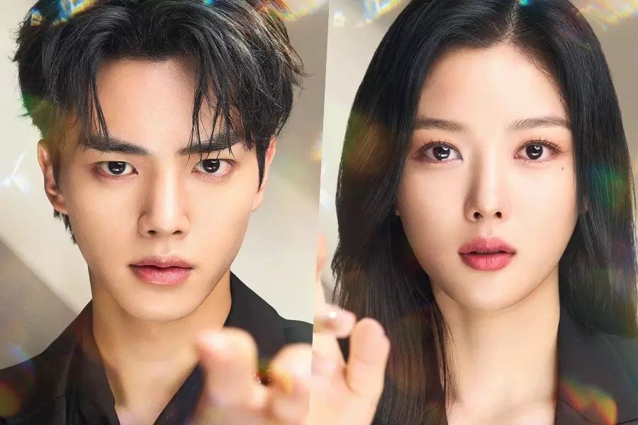 Song Kang et Kim Yoo Jung se rapprochent dans les prochaines affiches de la romance fantastique 