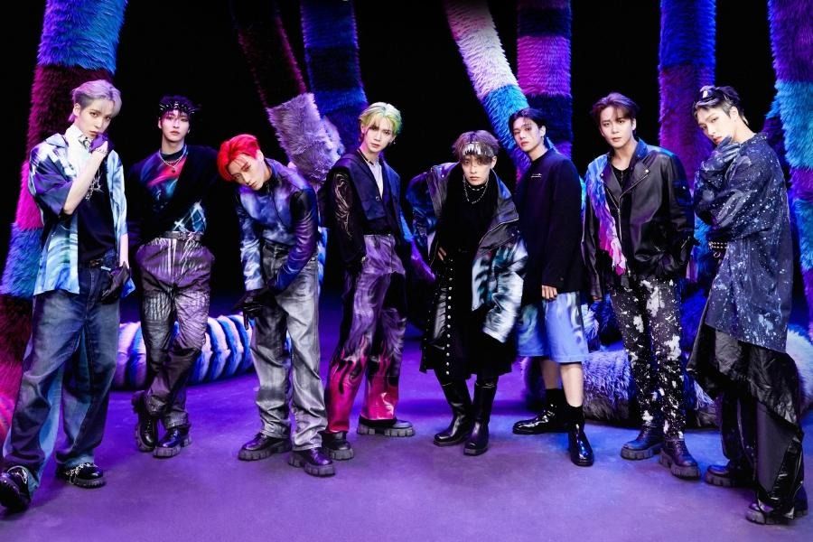 ATEEZ obtient le premier numéro 1 sur le Billboard 200 alors que « THE WORLD EP.FIN : WILL » réalise sa plus grande semaine de ventes aux États-Unis à ce jour