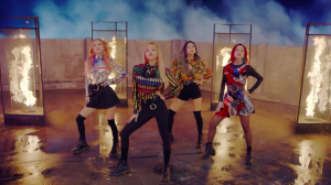 BLACKPINK revient avec des vidéos musicales pour "Playing With Fire" et "Stay"